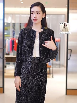 贵气千金风穿搭 #被路人问爆的夏日度假OOTD#EP雅莹深圳直播间#早秋外套 #小香风套装两件套 #穿搭显贵傻瓜公式