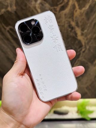 纯手工压印,高级感满满!#iphone16#苹果手机壳#3c好物推荐