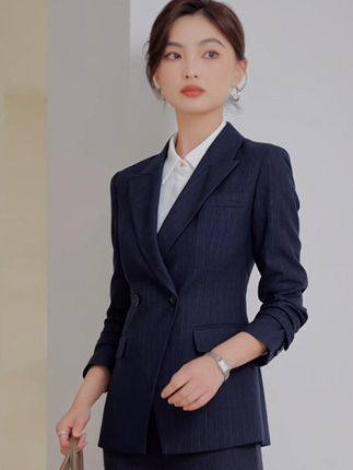 不期待突如其来的好运,只愿付出的努力终有回报 #职业装 #西装杀 #职场正装西服 #职场正装女生款推荐 #时尚职业装推荐