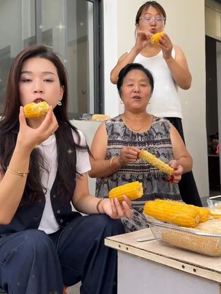 今年的玉米到了喜欢吃玉米棒的别错过 好吃 #太好吃了 #玉米 #玉米棒 #玉米棒 #日常分享