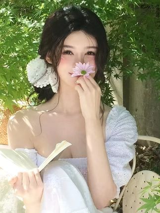 #单依纯 #单依纯邓丽君串烧 #歌手2025 #如果此爱忘了 #单依纯演唱会