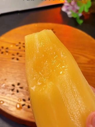姐妹们天山雪莲是不是收到吗!是不是爆脆爆甜爆好吃!脆甜多汁!富含维生素 氨基酸,好吃又便宜!小孕妇和自律管理的姐妹也可以放心吃!#新鲜应季水果 #雪莲果 #天山雪莲果