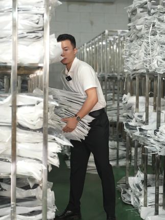 大清仓!大清仓!杉杉官方总部授权福利活动,专柜原版原单!熟练有限,先到先得!#商务休闲 #品质男装 #福利活动 #西裤