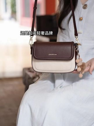 最近新宠!小方包就是经典不过时的爱!#美包分享 #包包种草 #时尚美包 #礼物推荐 #斜挎包