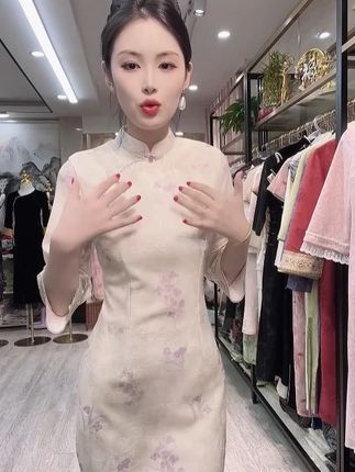 秋季新款刺绣拼接倒大袖苏派改良旗袍 #穿搭#穿搭技巧#女装#显瘦穿搭#穿搭分享