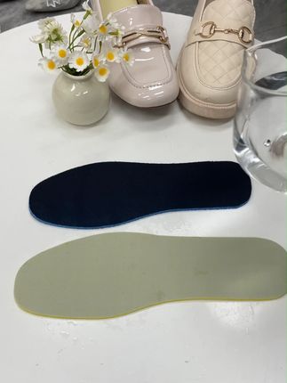 集美们,这个吸汗透气的防臭鞋垫,真的太好穿了,垫鞋里软弹舒适 #防臭鞋垫 #吸汗透气 #面料柔软舒适 #舒适鞋垫