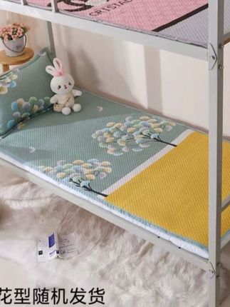 给学生宿舍准备上这个单人床盖,铺着板板正正,还不乱窜,当个沙发垫都能行! #四季通用 #单人床盖 #宿舍好物推荐