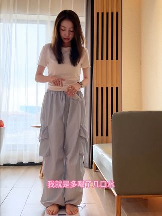 多喝一口水都被这体脂秤发现了!太适合我这种刘耕宏女孩了 #好物推荐🔥 #体脂秤 #生活好物推荐 #刘耕宏 #体重秤