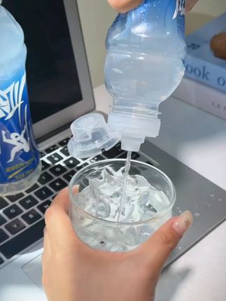 【农夫山泉】尖叫补充电解质运动饮料 随机口味550ml*8瓶 整箱装#运动饮料 #补充电解质 #农夫山泉尖叫 #运动必备 #饮料整箱装