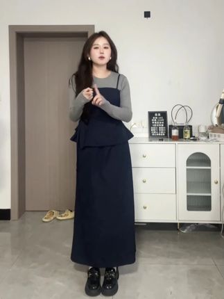 【三件套】秋季慵懒感宽松简约上衣~精致吊带~半身裙套装女#穿出自己的风格 #简约穿搭 #宽松版型 #时尚穿搭 #高级感穿搭
