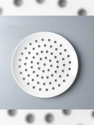 陶瓷饺子盘多用途,可蒸海鲜鱼片水果,多孔沥水设计实用。厨房必备好物,让烹饪更轻松。 #厨房好物 #沥水盘 #厨房好物 #多用途盘 #沥水盘