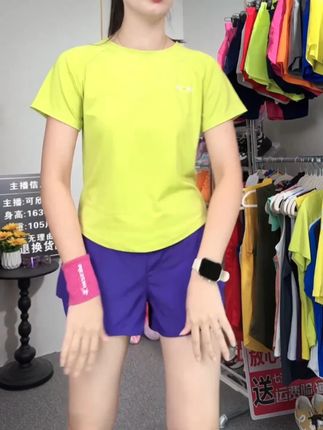 2025新款短袖显瘦时尚速干薄款圆领透气运动短袖修身T恤+ +超实惠!胸肚大也能穿的轻薄套装