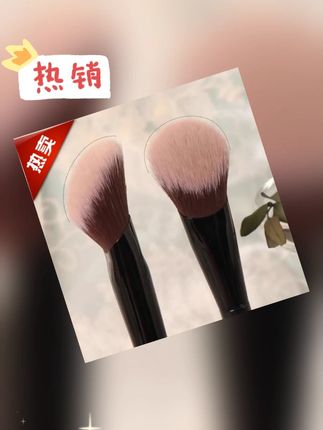 M65斜坡刷蓬松浓密柔软自然清透:/ 易晕染美妆工具腮红刷#腮红刷 #腮红刷推荐 #腮红膏刷 #腮红刷的正确使用方法 #美妆工具