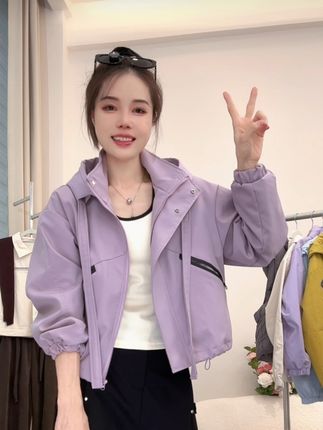 连帽防风短外套女2025年秋季新款韩版潮休闲夹克外套宽松上衣#显高显瘦显气质 #韩系穿搭 #夹克外套 #女生穿搭 #穿出你的时尚你的感觉