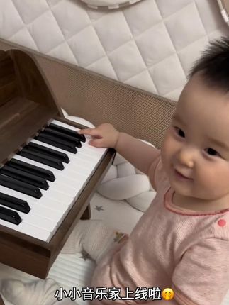 乐乐鱼木质儿童小钢琴电子琴宝宝幼儿男女孩周岁婴儿玩具礼物入门
