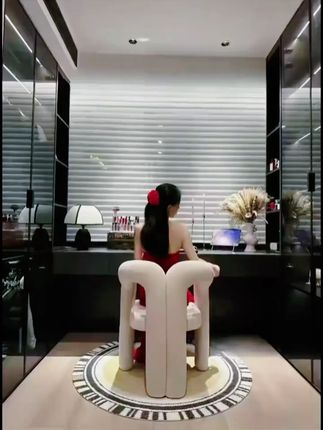 奶油风化妆椅网红款设计师简约靠背卧室家用主卧轻奢梳妆台椅子#奶油风化妆椅 #轻奢梳妆台椅子