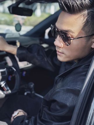 男人的墨镜不光阻挡阳光的 #驾驶镜 #墨镜 #气质