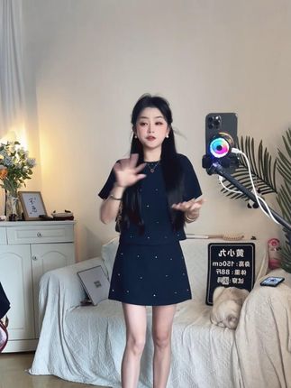 小香风套装女夏2025新款重工钉珠富家千金上衣短裙两件套 #穿出高级感 #每日穿塔 #穿搭 #夏季穿搭 #套装