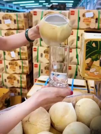 泰国丹嫩沙多椰皇6-10颗装顺丰新鲜包邮品质孕妇椰子泰国椰青#强烈推荐#口感特别好#椰青#高品质水果