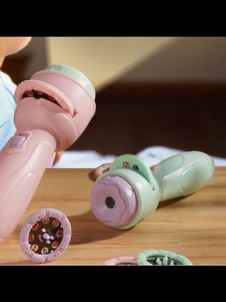 宝宝睡前妈妈可以试试这个投影手电筒,拓展知识的同时还可以增进亲子关系。#母婴好物