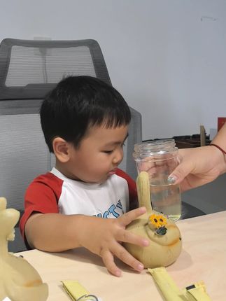 自从用了美林水水乐吸管,现在孩子一天能喝5杯水