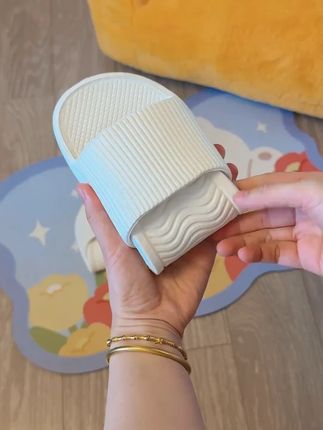 买一送一可折叠旅行拖鞋女便携式浴室防滑旅游出差酒店一次性拖鞋#旅行拖鞋 #可折叠 #防滑 #买一送一 #旅行必备