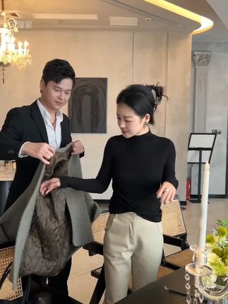 降温不可怕,没有新衣才可怕,秋冬必备打底衫来咯!鱼骨线条立体又显瘦#面料柔软舒适#内搭外穿都好看#谁穿谁好看#保暖又好看#打底衫