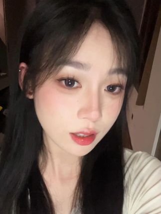 戴这美瞳去游乐园,玩一天也不怕,舒适透气!玩得开心!#日常百搭 #高颜值 #三明治