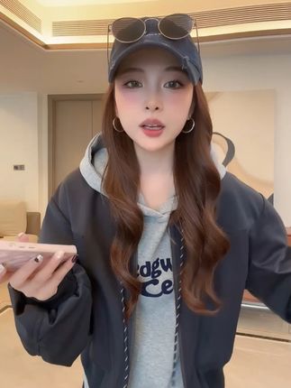 2025秋季美式减龄百搭宽松小个子小众设计连帽字母卫衣