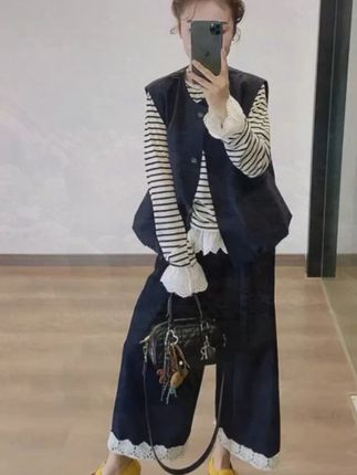 秋季大码女装蕾丝花边拼接马甲与条纹上衣搭配阔腿裤套装#一周穿搭不重样 #今天穿什么 #搭配分享 #可甜可酷可温柔 #做个酷女孩 @小店随心推 @DOU+上热门 @巨量千川