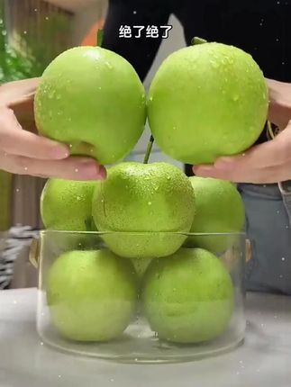 真的巨划算,一箱5斤的砀山香梨,皮薄汁多,酥酥脆脆,我都回购不知道多少箱了!还都是果农现摘现发,非常新鲜!家人们真心推荐,可以放心拍!#优质农产品 #新鲜应季水果 #脆甜多汁 #快来一起尝个鲜 #口感特别好