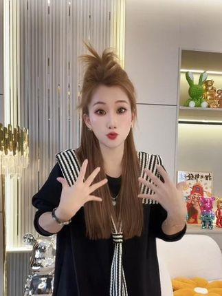 (吴万岁推荐)时尚洋气遮肩膀显瘦拼接拼接连衣裙#显瘦穿搭 #穿出高级感 #显瘦遮肉 #小个子穿搭 #轻奢女装