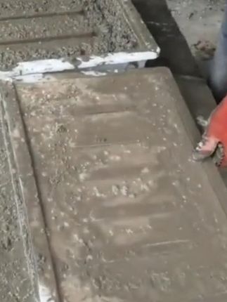 盖板模具支持定制, 能依照不同需求打造出规格标准的盖板 成型便捷,在众多工程建设里不可或缺 #盖板模具 #沟盖板模具 #水泥制品模具 #塑料模具 #模具制造