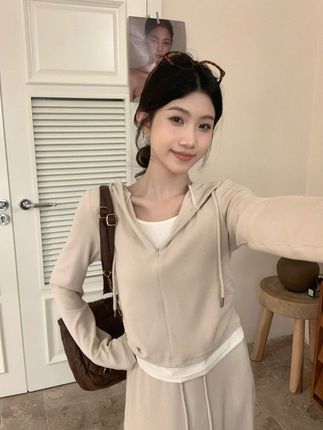 【西西里安】早秋懒人bi备慵懒感套装~假两件连帽上衣+抽绳半身裙