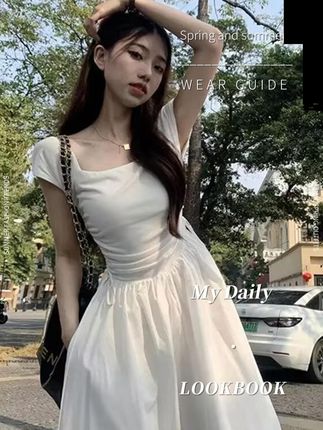 1085# 法式白色方领无袖背心连衣裙夏新款小个子收腰显瘦 #夏季新款 #连衣裙 #显瘦穿搭 #穿出高级感 #显瘦遮肉