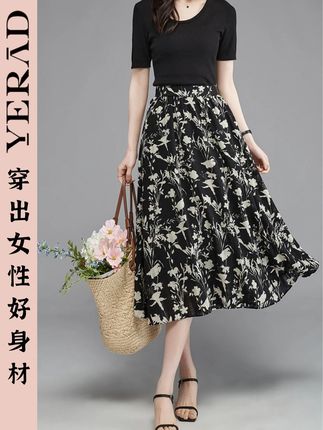 通勤约会两不误!气质水墨碎花裙承包整个夏天的温柔 #碎花裙 #半身裙 #国风 #品质女装 #娅丽达
