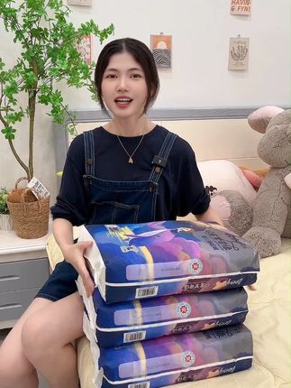 星梦奇缘纸尿裤真的是又柔软亲肤,又薄又能吸主要一大包才这个价位,真的没有理由不冲#纸尿裤 #母婴好物 #尿不湿推荐