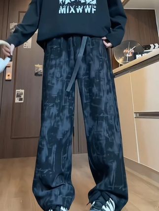 穿了洗了才敢分享的晕染休闲裤来啦 #ootd穿搭 #百搭裤子 #男生穿搭 #谁穿谁好看 #显瘦显高显腿长