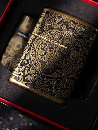 双十一底板福利,康斯坦丁每个人都值得拥有~! #ZIPPO #打火机 #福利 #康斯坦丁 #礼物