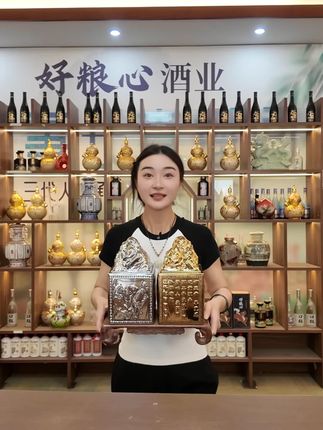 买酒不能只看贵贱,还要看酒质啊,东西好不好,只有喝到嘴里才知道#白酒