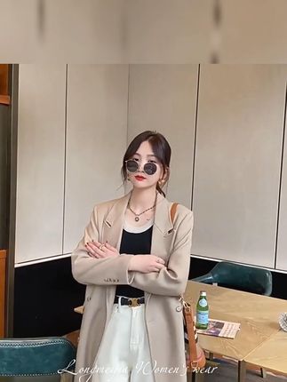 2025春秋新款女撞色针织背心,遮副乳超有设计感! #针织吊带外穿 #针织背心女款 #小吊带外穿 #撞色小吊带 #针织女背心