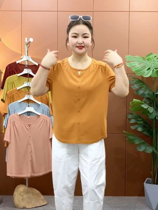 上身胖肚子大的妈妈,夏天穿这件短袖,遮肉显瘦又凉快 #夏季新款#面料柔软舒适透气#时尚妈妈装#短袖t恤