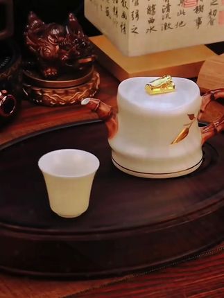 【李辉熠大师手做】羊脂玉瓷浮雕金蝉壶家用泡茶壶陶瓷茶壶功夫茶具#羊脂玉瓷浮雕金蝉壶 #家用泡茶壶 #好物推荐