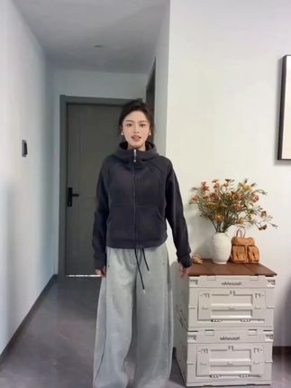 天气一降温我就穿上了 真的防风又保暖 推荐大家去入手一件陪你度过秋冬!#奥利绒 #加厚保暖一件过冬
