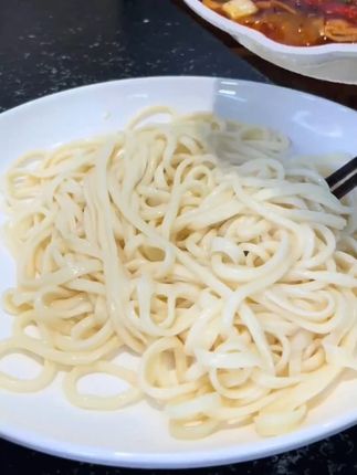 新疆小麦制作的拉条子放心吃 #拉条子 #新疆拉条子