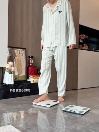 LZJV家用电子秤体重秤手机app连接充电体脂秤BMI蓝牙家庭称重计#家用电子秤 #体脂秤 #蓝牙连接 #BMI称重 #LZJV