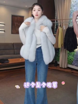 Tender Jinger【黑标】芬兰进口蓝狐原色毛马甲背心 #高级感穿搭 #气质穿搭 #皮草马甲 #秋冬穿搭 #ootd穿搭