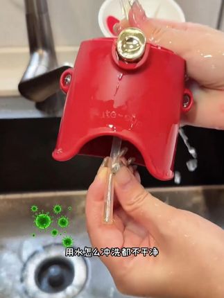 长柄五合一硅胶杯刷,水杯豆浆机清洁超方便! #吸管清洁刷 #杯具清洁 #清洁神器 #家居清洁 #吸管刷