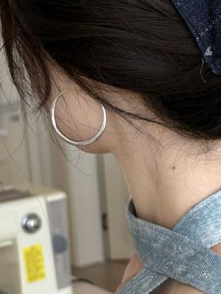 有了这这个 #三角牛仔夹 的姐妹不会只会用来全盘啦!进阶版用法来了!姐妹们赶紧给我码住! #抓夹#发夹 #有了这这个# 的姐妹不会只会用来全盘啦 #抓夹