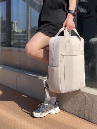 简约双肩包电脑包适用苹果华为联想小新通勤笔记本背包防摔抗震 简约双肩包电脑包适用苹果华为联想小新通勤笔记本背包防摔抗#双肩包 #背包 #包包推荐